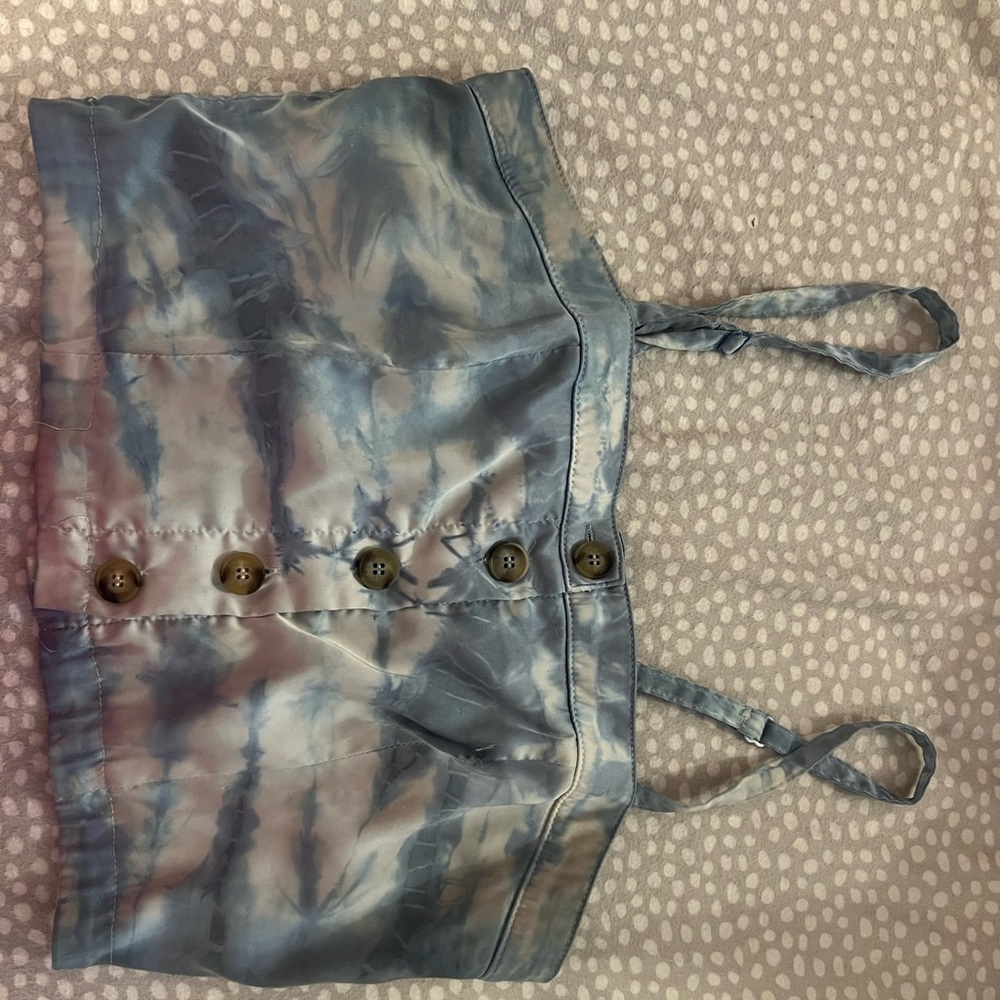Tie die tank